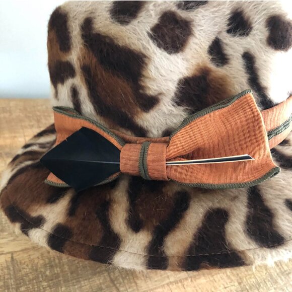 NWT Authentic Gena Conti Handcrafted Tiger Beaver Fur Felt Femme Fedora - Picture 4 of 5